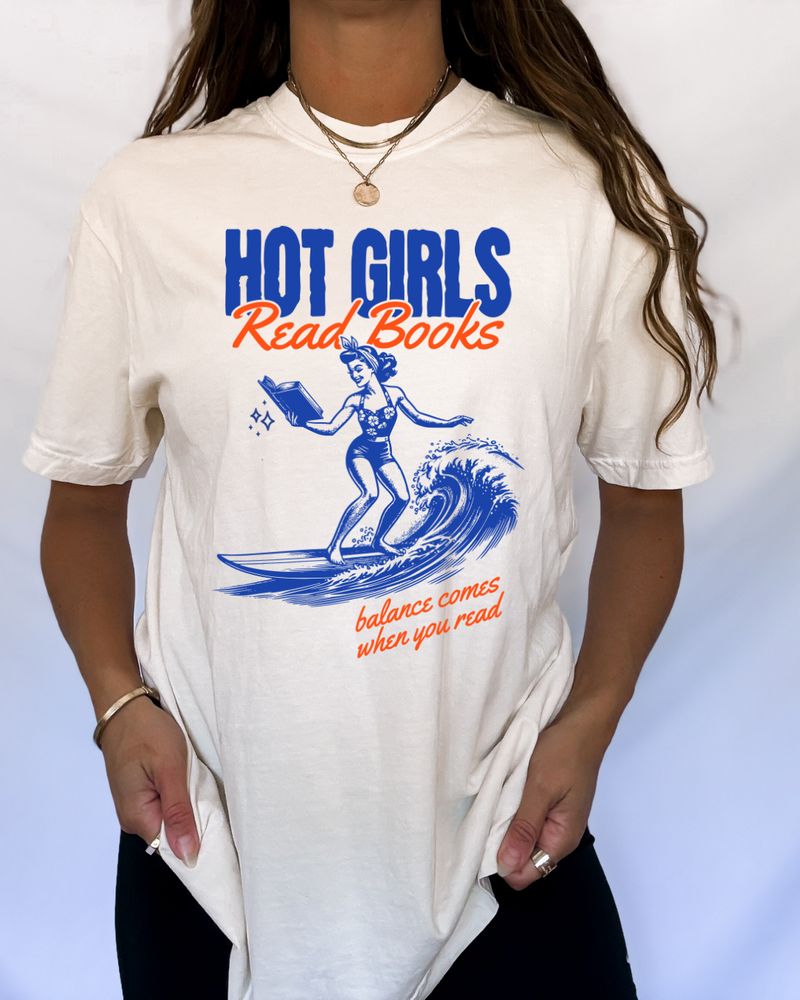 Hot Girls Read Books Tee