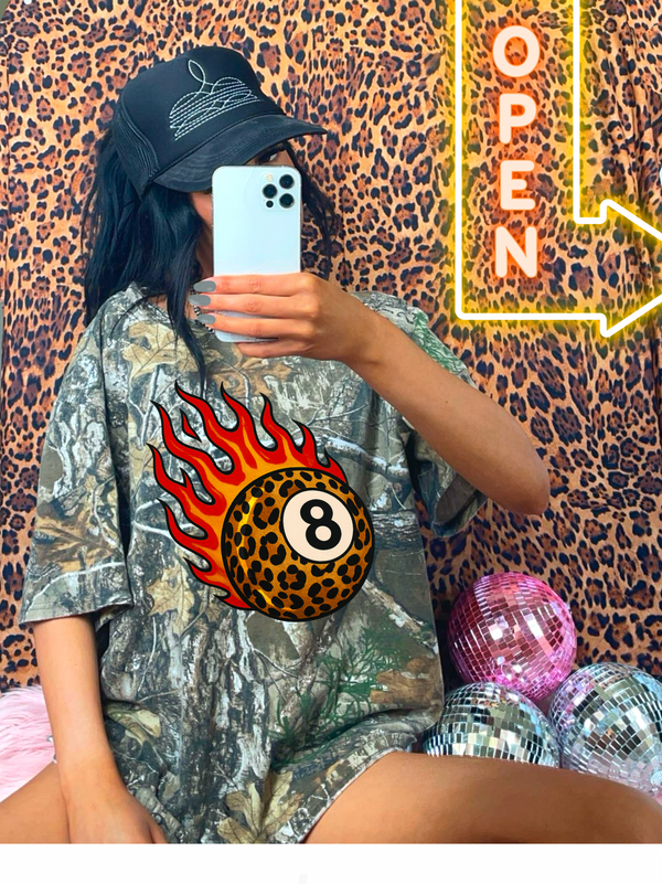 Flamin 8 camo Tee
