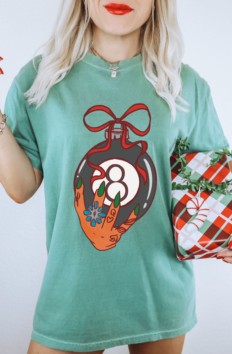 8 ball Christmas tee